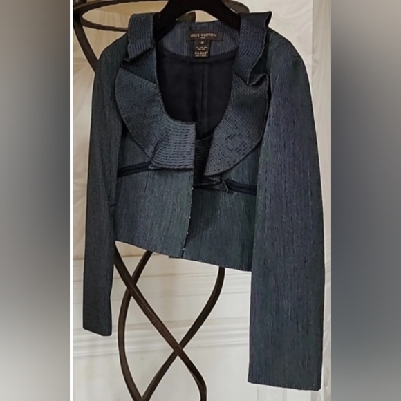 Authentic Louis Vuitton Pant Suit Set - Picture 8 of 10